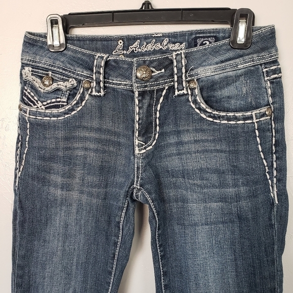 L.A. Idol Size 3 Dark Wash Denim Capri Jeans Cropped Flap Button Pocket 28" W - Picture 5 of 7